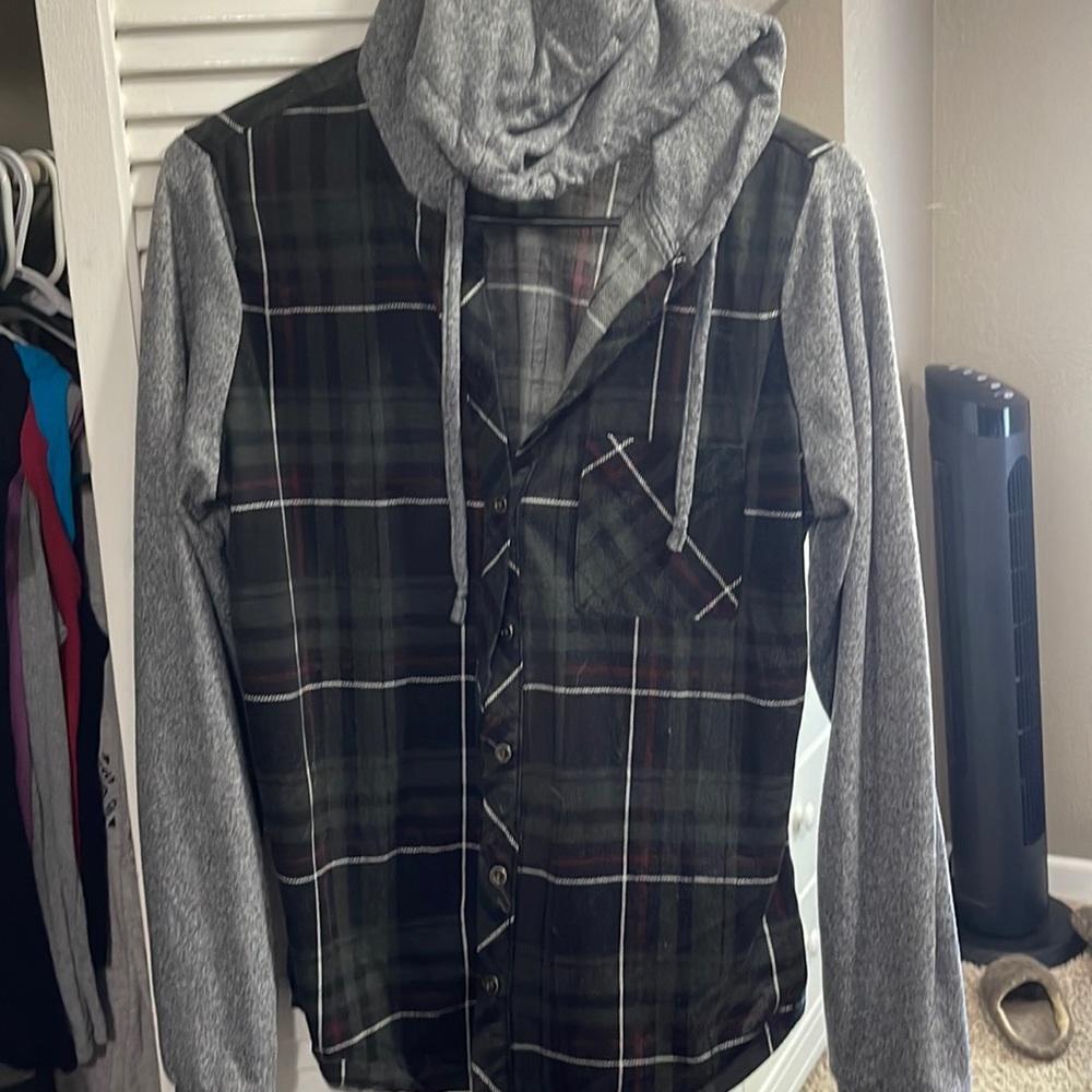 Plaid/tshirt hooded button up shirt. Dark green and black with some white.